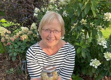 Dr. Anne Kahru